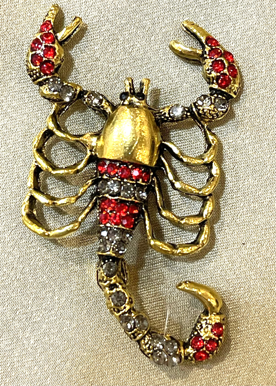 NWOT Gold Scorpion Lapel Pin Brooch Red Rhinestone Glass Gold Toned Insect